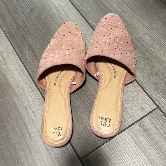 Pink  with silver beads - Picture 1 of 1